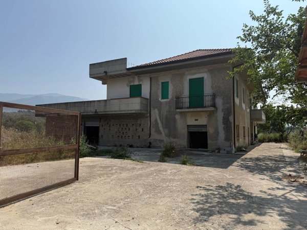casa indipendente in vendita a Capaccio Paestum