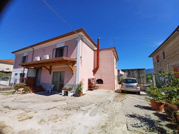 casa indipendente in vendita a Capaccio Paestum