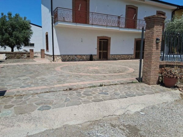 casa indipendente in vendita a Capaccio Paestum