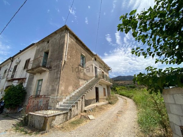 casa semindipendente in vendita a Capaccio Paestum