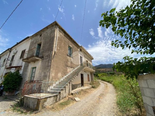 casa indipendente in vendita a Capaccio Paestum