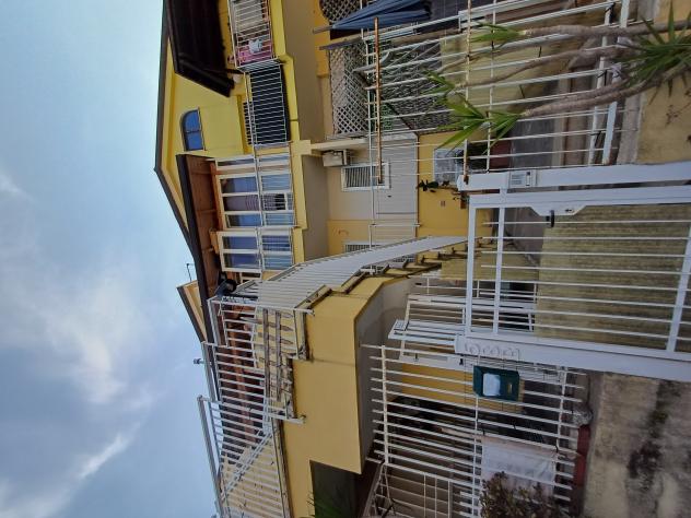 casa indipendente in vendita a Capaccio Paestum in zona Laura