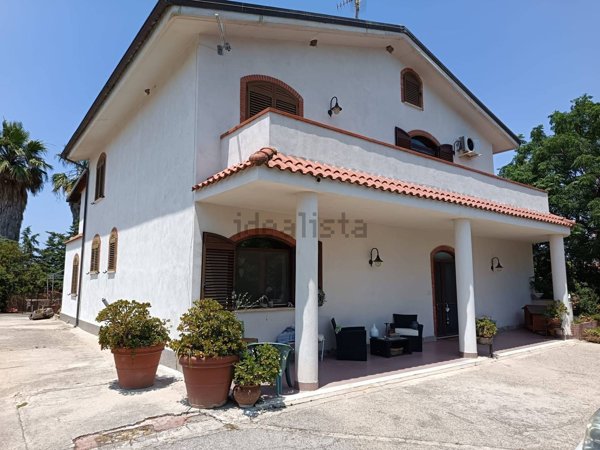casa indipendente in vendita a Capaccio Paestum