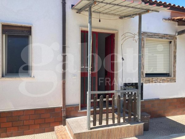 appartamento in vendita a Capaccio Paestum in zona Torre/Licinella