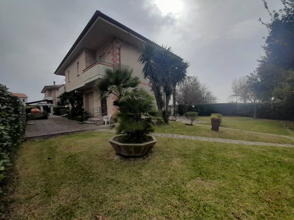 casa indipendente in vendita a Capaccio Paestum in zona Capaccio Scalo