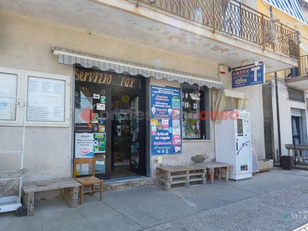 negozio in vendita a Capaccio Paestum