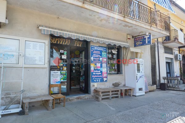 negozio in vendita a Capaccio Paestum