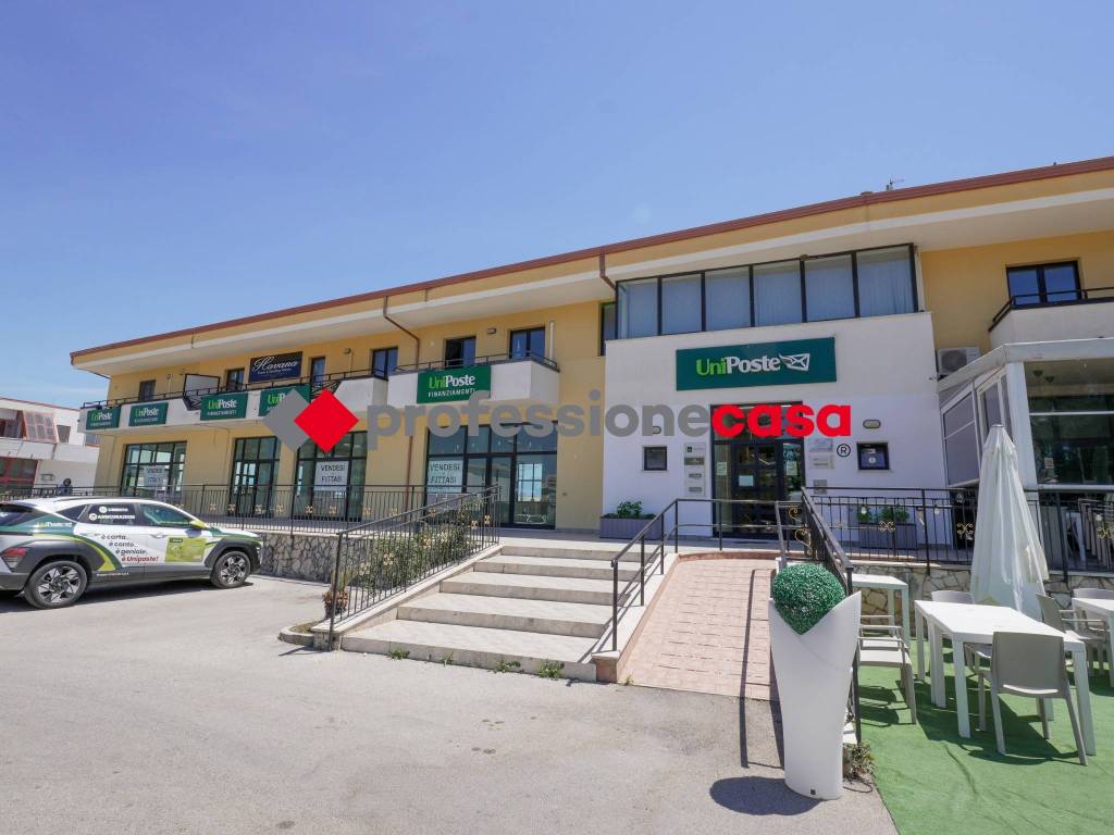 ufficio in vendita a Capaccio Paestum