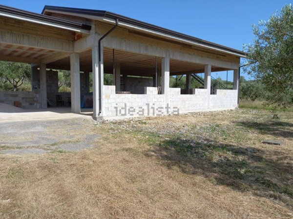 casa indipendente in vendita a Capaccio Paestum