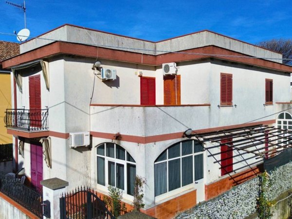 casa indipendente in vendita a Capaccio Paestum in zona S.Venere