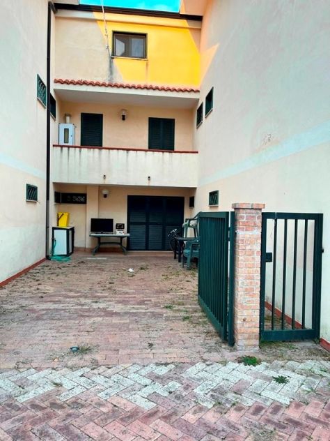 appartamento in vendita a Capaccio Paestum in zona Laura