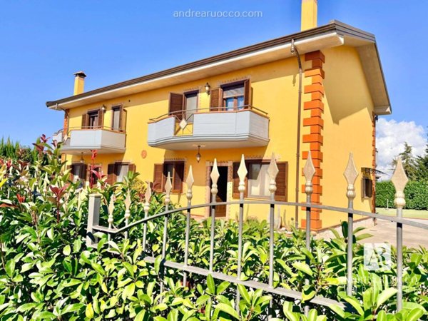 villa in vendita a Capaccio Paestum