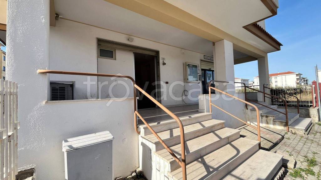 negozio in vendita a Capaccio Paestum in zona Capaccio Scalo