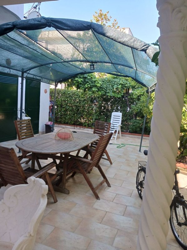 appartamento in vendita a Capaccio Paestum in zona Torre/Licinella