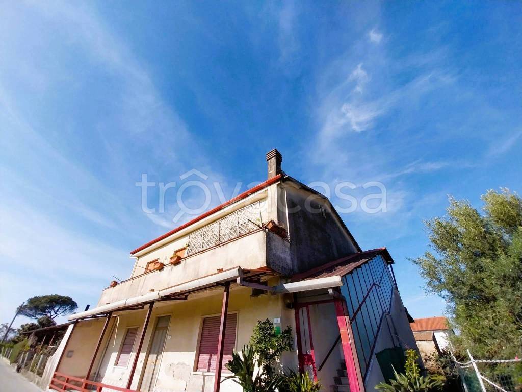 appartamento in vendita a Capaccio Paestum in zona Gromola/Foce Sele