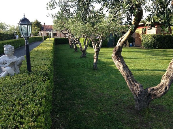 casa indipendente in vendita a Capaccio Paestum in zona Capaccio Scalo