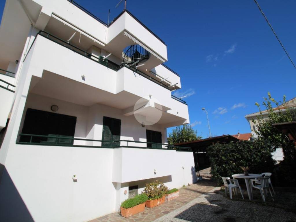 casa indipendente in vendita a Capaccio Paestum in zona Torre/Licinella