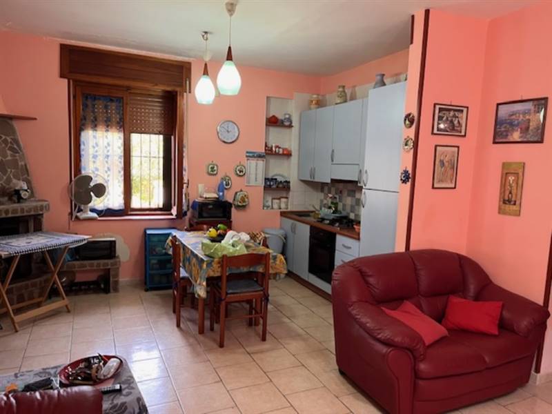 casa indipendente in vendita a Capaccio Paestum in zona Laura