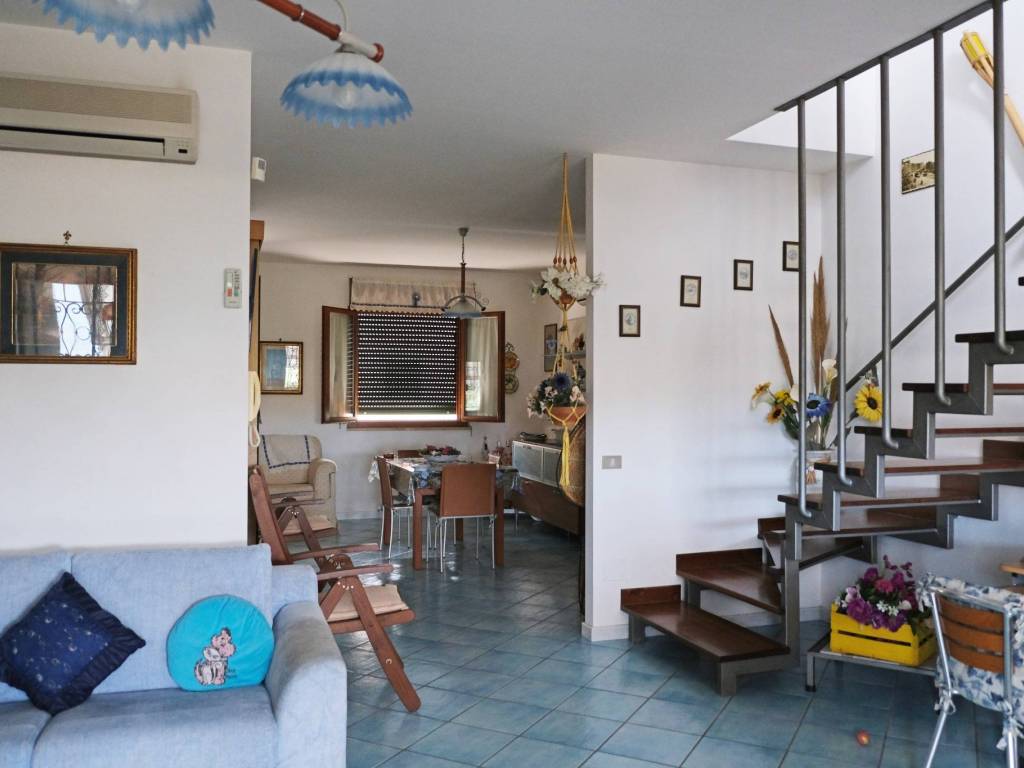 appartamento in vendita a Capaccio Paestum in zona Torre/Licinella