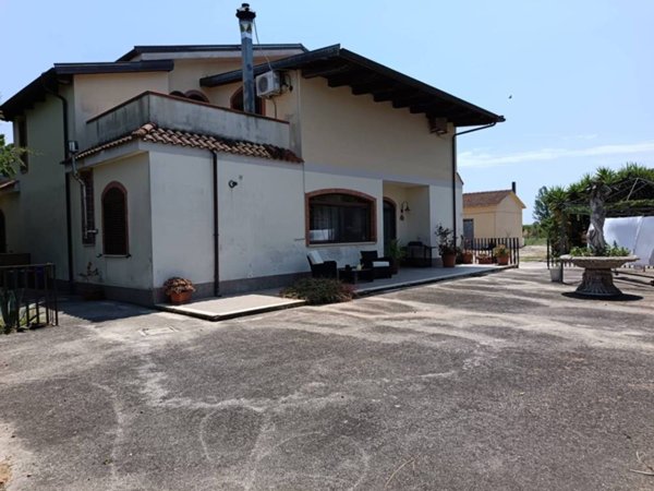 casa indipendente in vendita a Capaccio Paestum