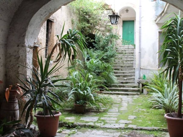 intera palazzina in vendita a Capaccio Paestum