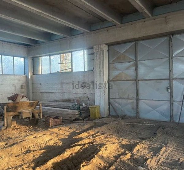 capannone in vendita a Capaccio Paestum