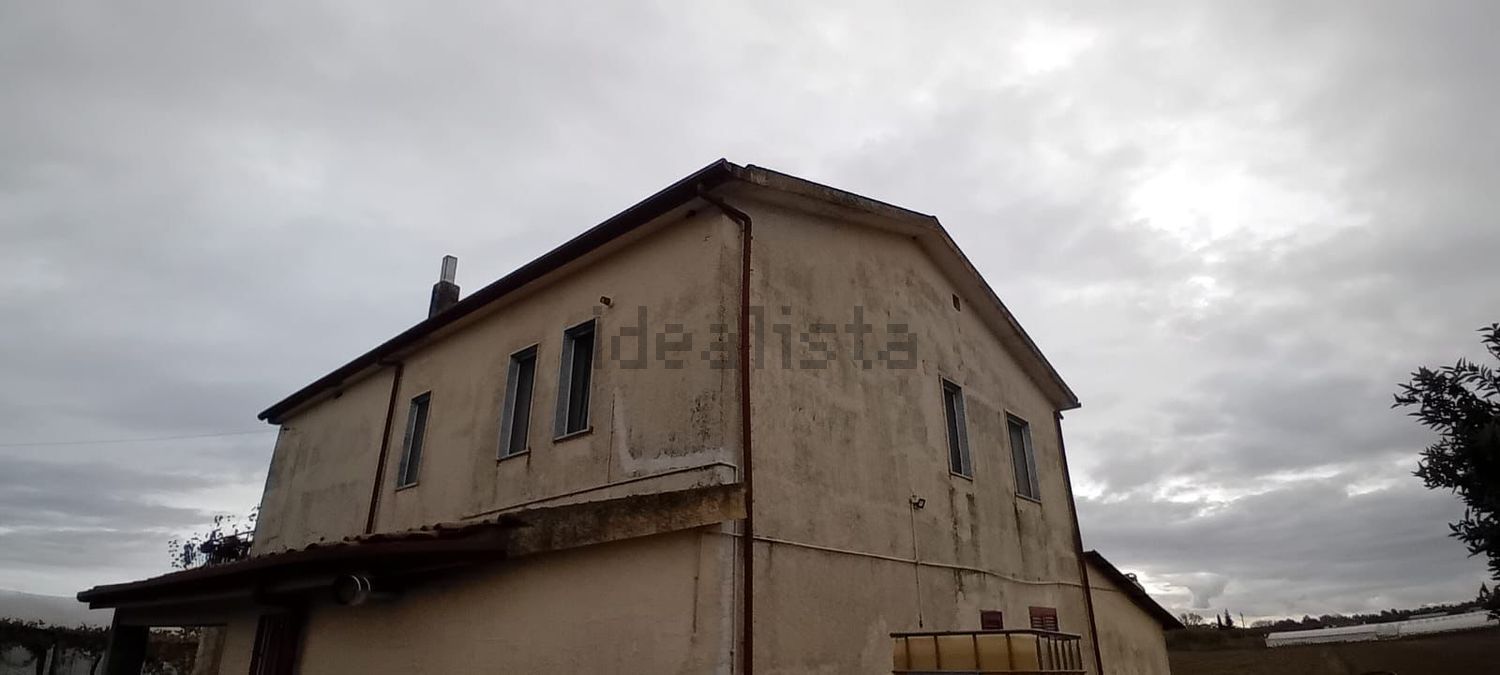 casale in vendita a Capaccio Paestum in zona Gromola/Foce Sele