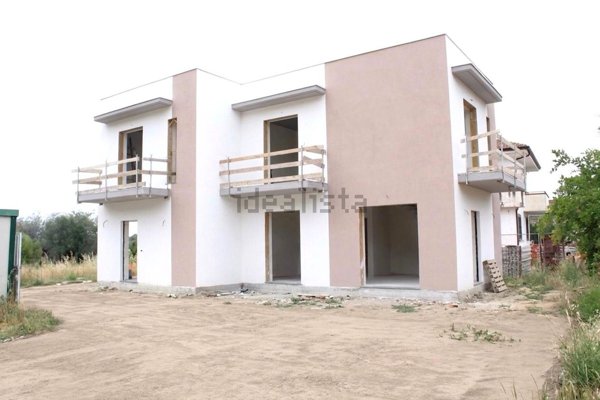 casa indipendente in vendita a Capaccio Paestum in zona Capo di Fiume