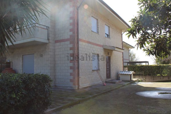 casa indipendente in vendita a Capaccio Paestum