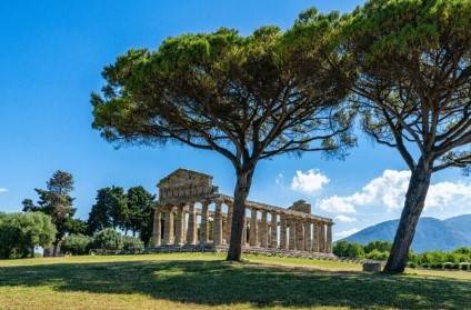 intera palazzina in vendita a Capaccio Paestum