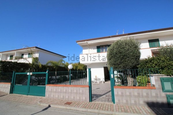 appartamento in vendita a Capaccio Paestum in zona Laura