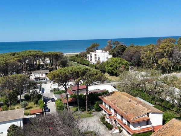 casa indipendente in vendita a Capaccio Paestum in zona Torre/Licinella