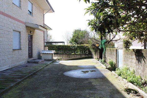 casa indipendente in vendita a Capaccio Paestum