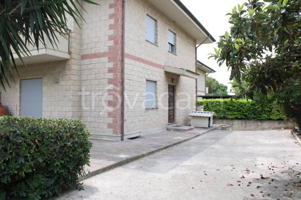casa indipendente in vendita a Capaccio Paestum
