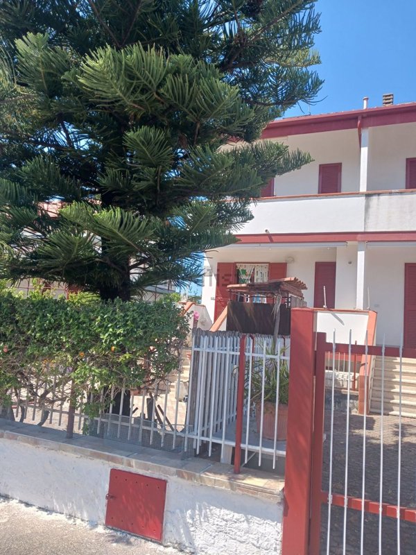 casa indipendente in vendita a Capaccio Paestum in zona Torre/Licinella