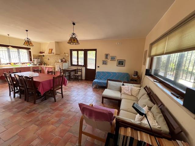 casa indipendente in vendita a Capaccio Paestum in zona Capaccio Scalo