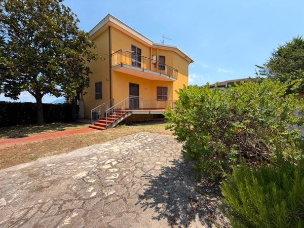 appartamento in vendita a Capaccio Paestum in zona Laura