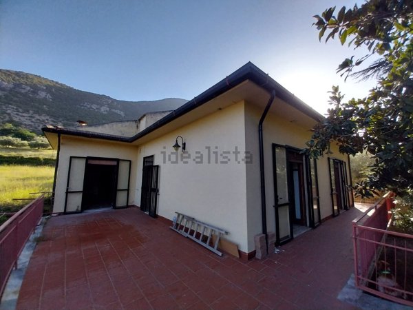 casa indipendente in vendita a Capaccio Paestum