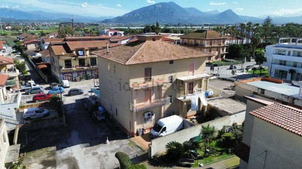 appartamento in vendita a Capaccio Paestum in zona Laura