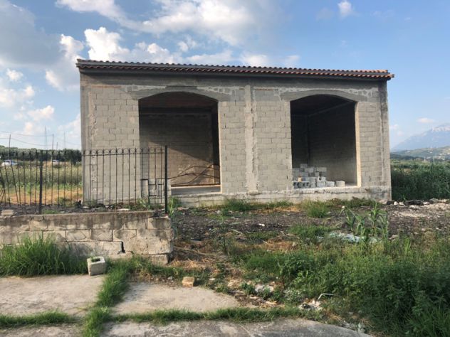 locale commerciale in vendita a Capaccio Paestum