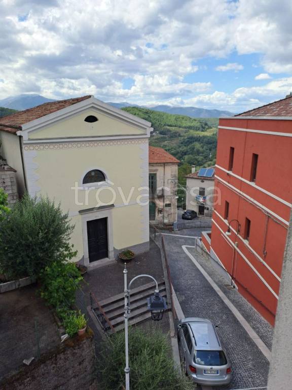 casa indipendente in vendita a Casalbuono