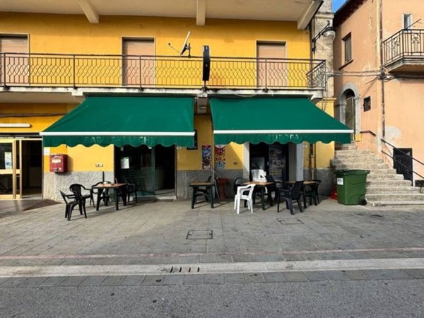 negozio in vendita a Casal Velino in zona Acquavella