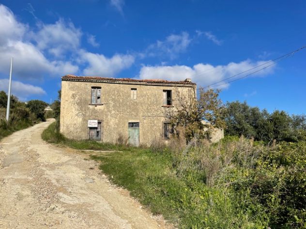 ufficio in vendita a Casal Velino in zona Acquavella