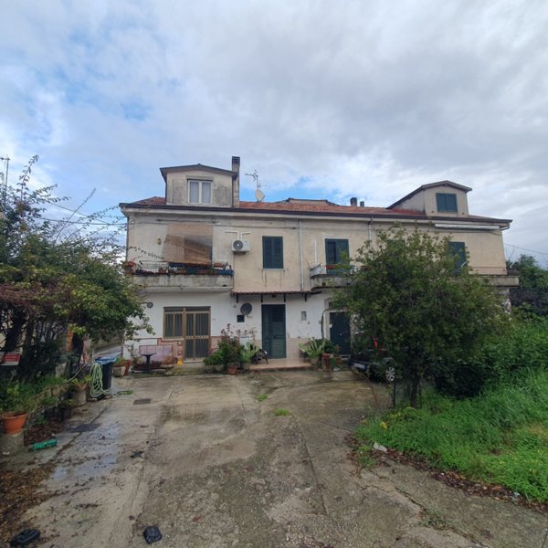 appartamento in vendita a Casal Velino