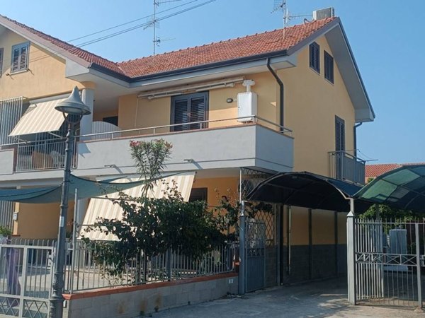 appartamento in vendita a Casal Velino in zona Marina di Casal Velino