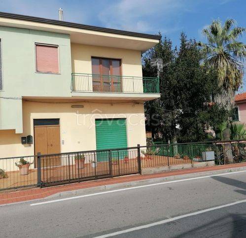 appartamento in vendita a Casal Velino in zona Marina di Casal Velino