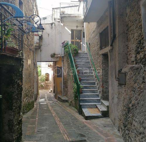 casa indipendente in vendita a Casal Velino in zona Acquavella