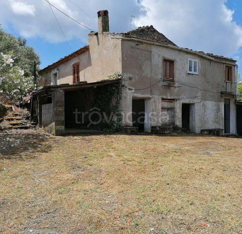 casa indipendente in vendita a Casal Velino in zona Acquavella