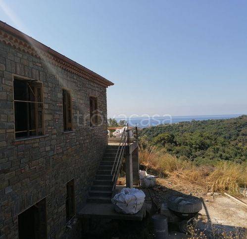 casa indipendente in vendita a Casal Velino in zona Marina di Casal Velino