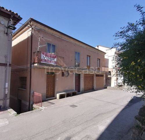 casa indipendente in vendita a Casal Velino in zona Acquavella